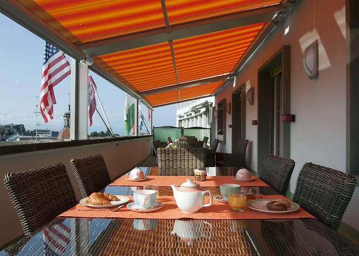 Crystal Hotel Lausanne