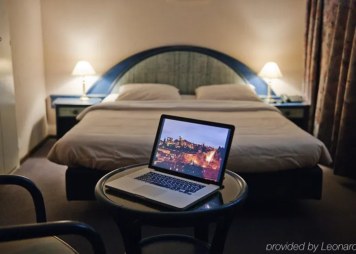 ホテル Crystal 3*