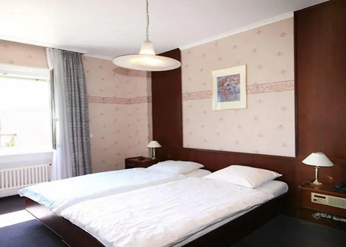 Crystal ホテル 3*